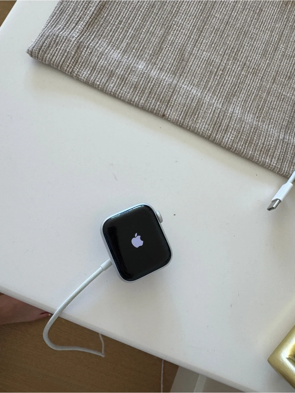 Apple Watch Series 6, 40mm, silver + Accessories